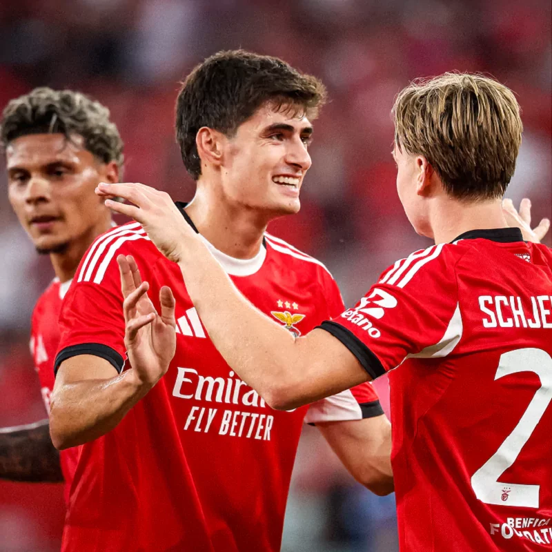 Thế trận giữa Fenerbahce vs Benfica khá cân bằng